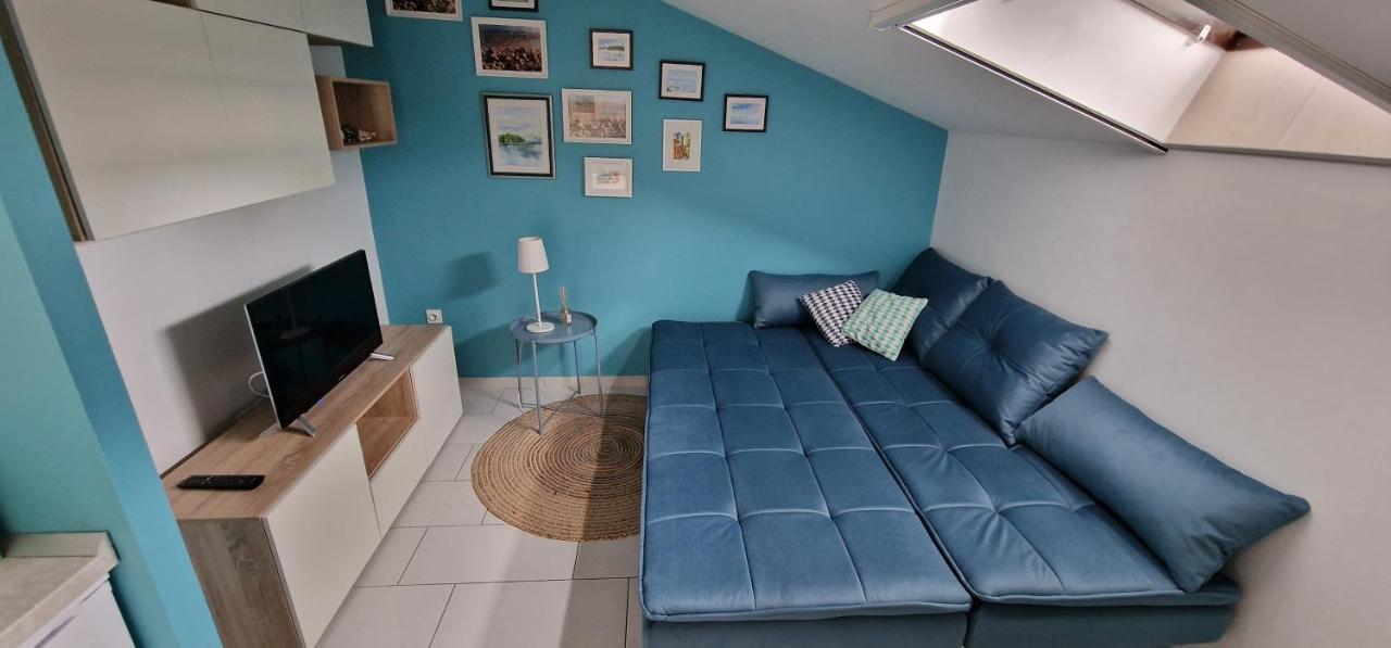 Apartmani Eladora Biograd Na Moru Bagian luar foto