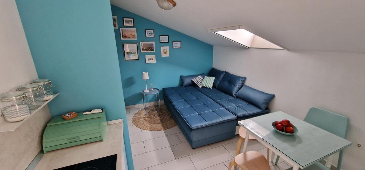 Apartmani Eladora Biograd Na Moru Bagian luar foto